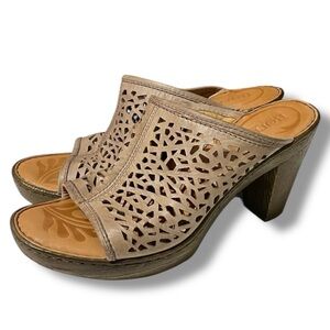 Born Kismet Womens Taupe Leather Platform Mule Sandal 4 Inch Heel 11